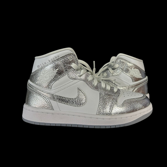 Jordan 1 Mid SE Metallic Silver