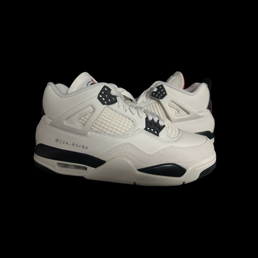 Jordan 4 Retro Flight Club